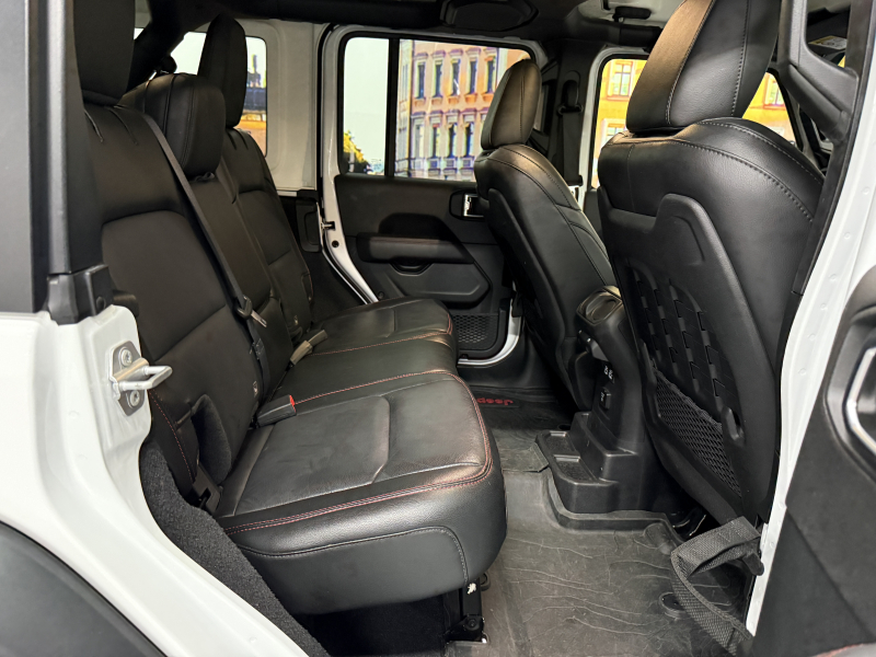 ジープ ラングラー アンリミテッド ルビコン 4WD 中古車