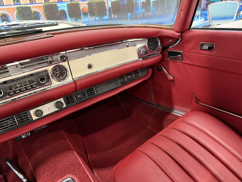 メルセデスベンツ SLクラス 280SL 中古車