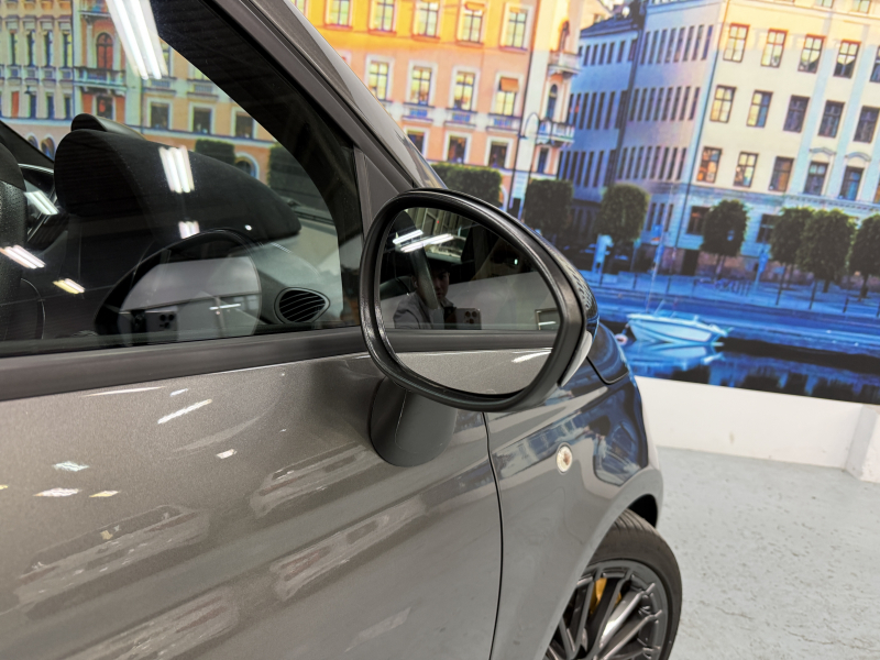 アバルト 595 コンペティツィオーネ 中古車