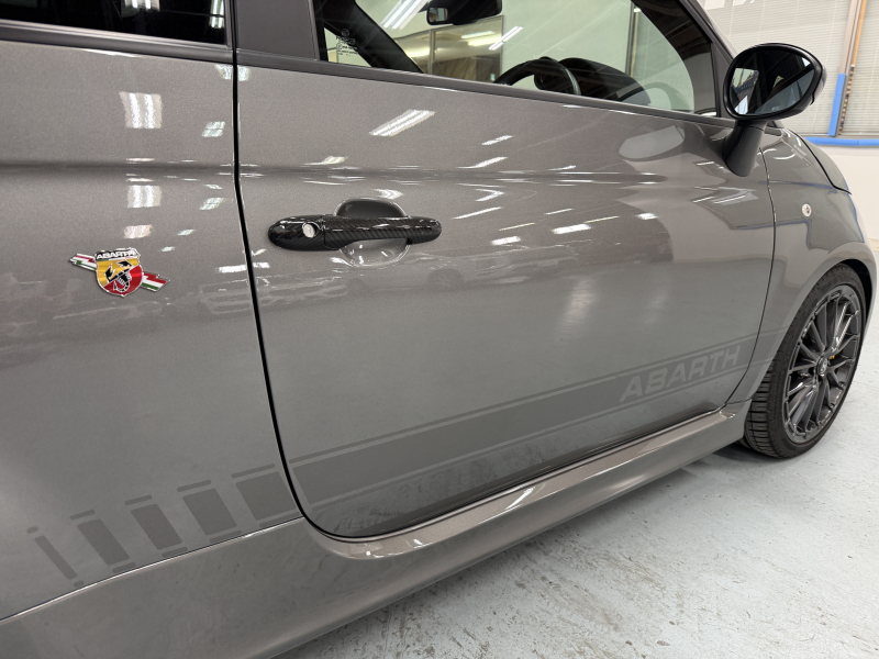 アバルト 595 コンペティツィオーネ 中古車