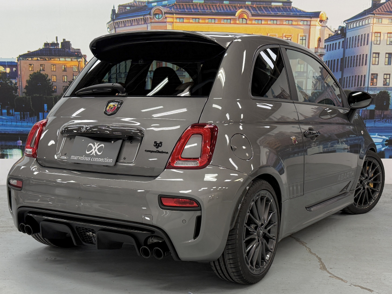 アバルト 595 コンペティツィオーネ 中古車