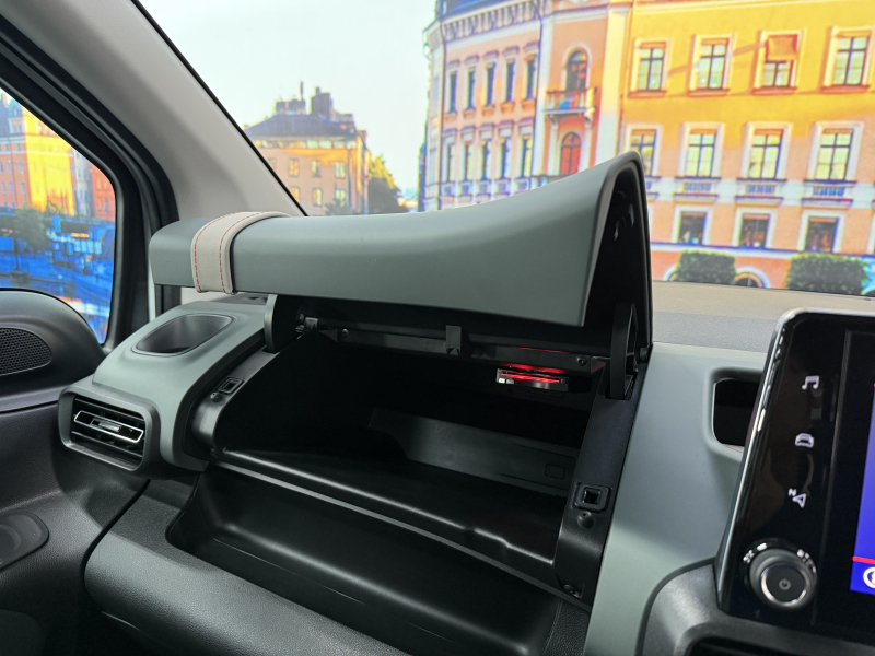 シトロエン ベルランゴ シャインブルーHDi XTRパック 中古車