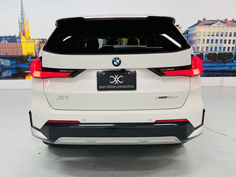 BMW X1 xドライブ20d xラインDCT 4WD　サンルーフ/黒レザー/ACC/ヘッドアップディスプレイ/ シートヒーター/電動シート/ 18インチAW/電動テールゲート /全周囲カメラ/ETC 中古車