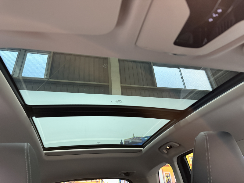 BMW X1 xドライブ20d xラインDCT 4WD　サンルーフ/黒レザー/ACC/ヘッドアップディスプレイ/ シートヒーター/電動シート/ 18インチAW/電動テールゲート /全周囲カメラ/ETC 中古車