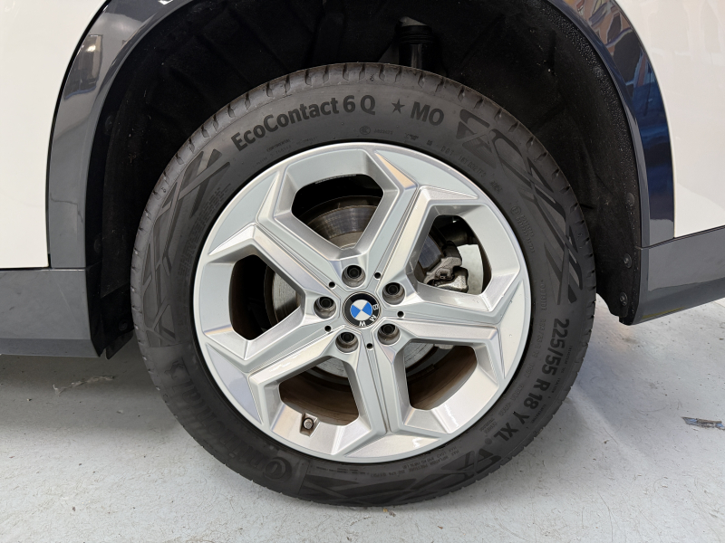 BMW X1 xドライブ20d xラインDCT 4WD　サンルーフ/黒レザー/ACC/ヘッドアップディスプレイ/ シートヒーター/電動シート/ 18インチAW/電動テールゲート /全周囲カメラ/ETC 中古車