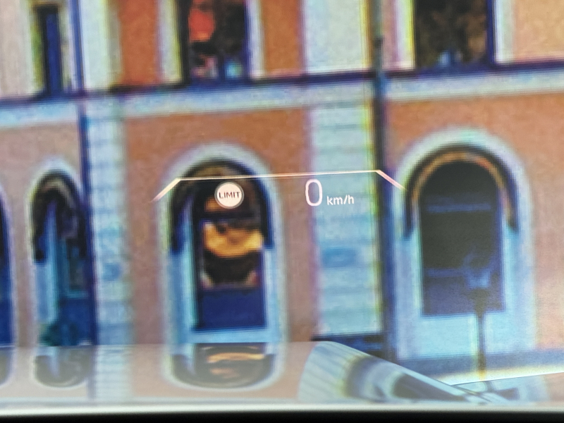 BMW X1 xドライブ20d xラインDCT 4WD　サンルーフ/黒レザー/ACC/ヘッドアップディスプレイ/ シートヒーター/電動シート/ 18インチAW/電動テールゲート /全周囲カメラ/ETC 中古車