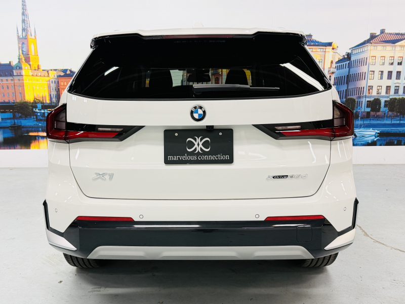 BMW X1 xドライブ20d xラインDCT 4WD　サンルーフ/黒レザー/ACC/ヘッドアップディスプレイ/ シートヒーター/電動シート/ 18インチAW/電動テールゲート /全周囲カメラ/ETC 中古車