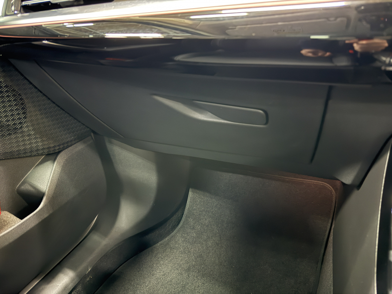 BMW X1 xドライブ20d xラインDCT 4WD　サンルーフ/黒レザー/ACC/ヘッドアップディスプレイ/ シートヒーター/電動シート/ 18インチAW/電動テールゲート /全周囲カメラ/ETC 中古車