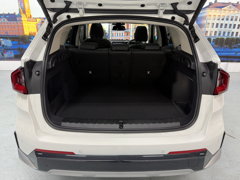 BMW X1 xドライブ20d xラインDCT 4WD　サンルーフ/黒レザー/ACC/ヘッドアップディスプレイ/ シートヒーター/電動シート/ 18インチAW/電動テールゲート /全周囲カメラ/ETC 中古車