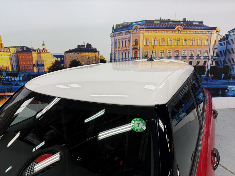 MINI(ミニ) ミニ クーパーS 5ドア　JCWパッケージ/純正ナビ/バックカメラ/パドルシフト/オートライト/オートエアコン/HUD/フォグライト/純正17インチAW/本革ステアリング 中古車