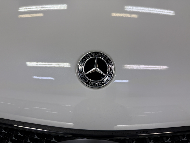 メルセデスベンツ GLCクーペ GLCクーペ220d 4MATIC(ISG)AMG-L MP202401　サンルーフ/レザーエクスクルーシブパッケージ/ブルメスター/AMGラインパッケージ/AppleCarPlay/ヘッドアップディスプレイ/アダプティブクルーズコントロール/ブラインドスポットモニタ/シートヒーター/パワーシート 中古車