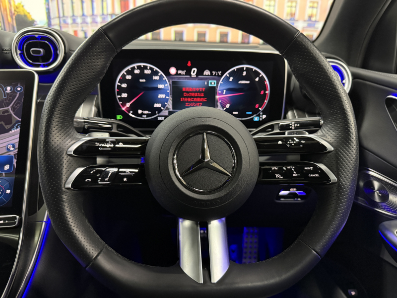メルセデスベンツ GLCクーペ GLCクーペ220d 4MATIC(ISG)AMG-L MP202401　サンルーフ/レザーエクスクルーシブパッケージ/ブルメスター/AMGラインパッケージ/AppleCarPlay/ヘッドアップディスプレイ/アダプティブクルーズコントロール/ブラインドスポットモニタ/シートヒーター/パワーシート 中古車