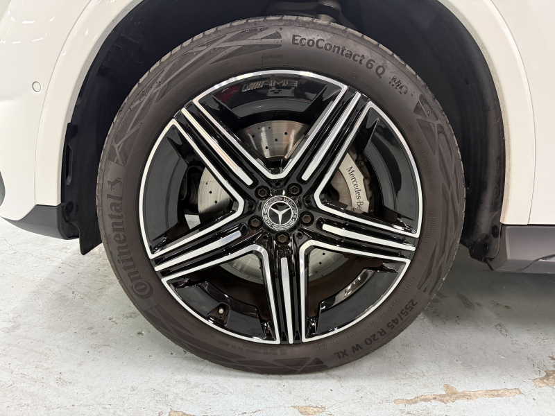 メルセデスベンツ GLCクーペ GLCクーペ220d 4MATIC(ISG)AMG-L MP202401　サンルーフ/レザーエクスクルーシブパッケージ/ブルメスター/AMGラインパッケージ/AppleCarPlay/ヘッドアップディスプレイ/アダプティブクルーズコントロール/ブラインドスポットモニタ/シートヒーター/パワーシート 中古車