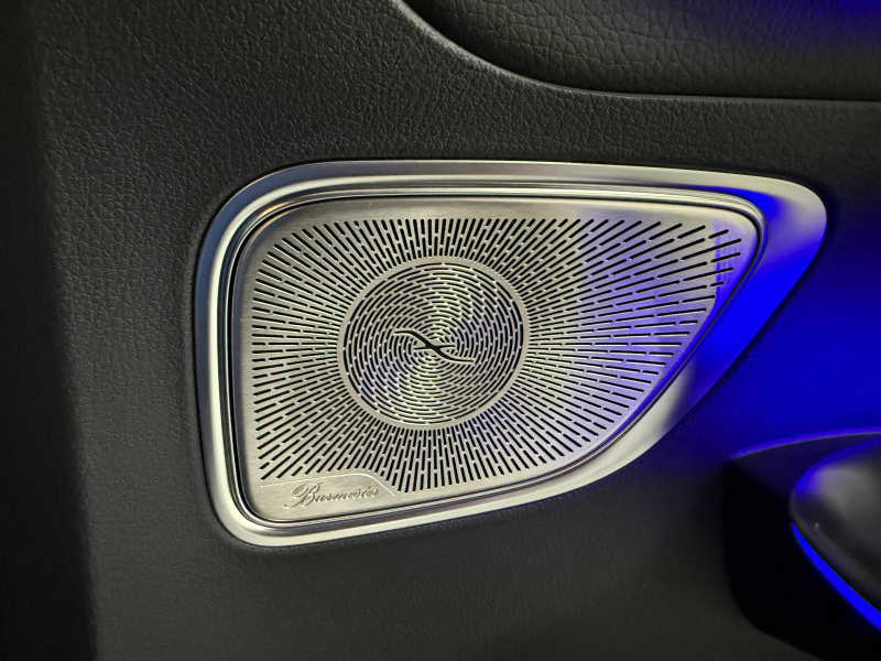 メルセデスベンツ GLCクーペ GLCクーペ220d 4MATIC(ISG)AMG-L MP202401　サンルーフ/レザーエクスクルーシブパッケージ/ブルメスター/AMGラインパッケージ/AppleCarPlay/ヘッドアップディスプレイ/アダプティブクルーズコントロール/ブラインドスポットモニタ/シートヒーター/パワーシート 中古車