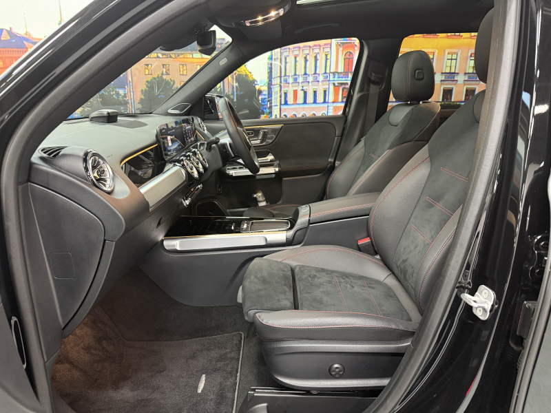 メルセデスベンツ GLB 200d 4MATIC AMGラインPKG 4WD 中古車