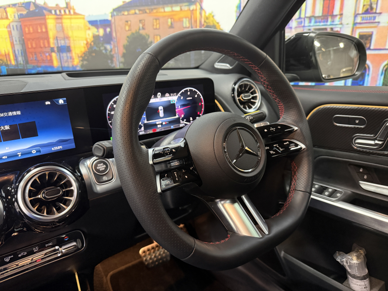 メルセデスベンツ GLB 200d 4MATIC AMGラインPKG 4WD 中古車