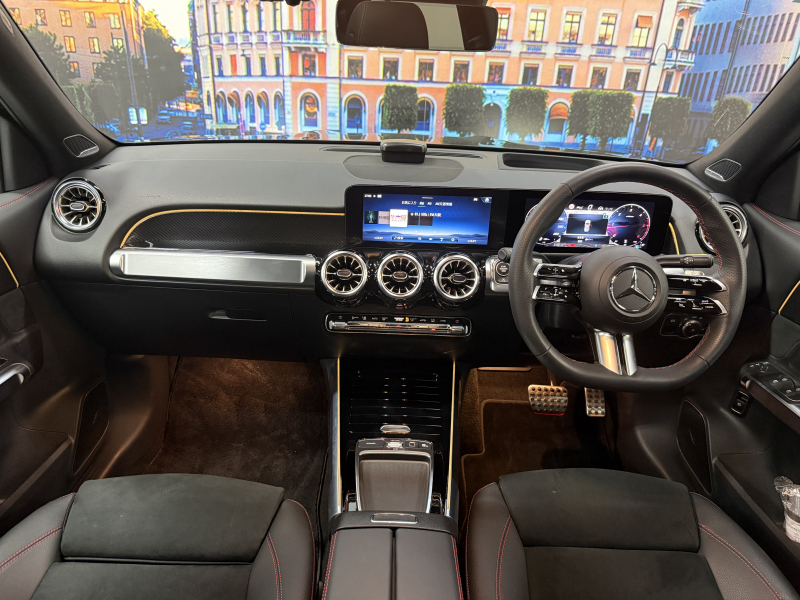 メルセデスベンツ GLB 200d 4MATIC AMGラインPKG 4WD 中古車