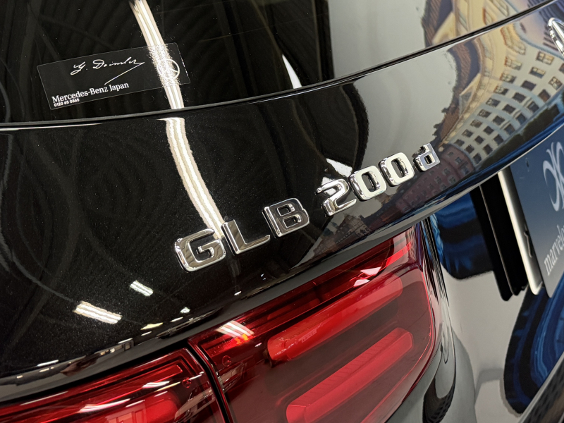 メルセデスベンツ GLB 200d 4MATIC AMGラインPKG 4WD 中古車