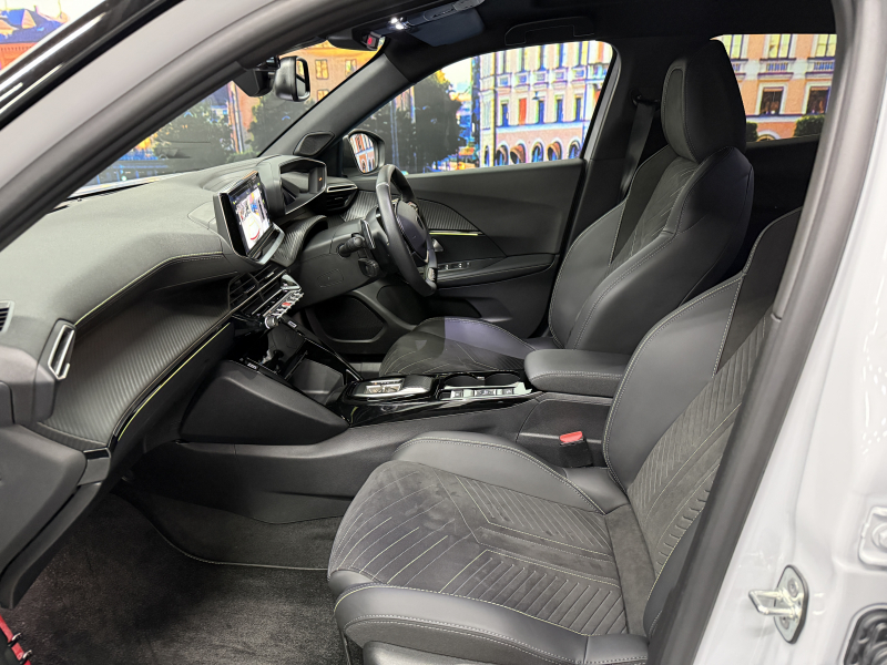 プジョー 2008 シエロ ブルーHDi 中古車