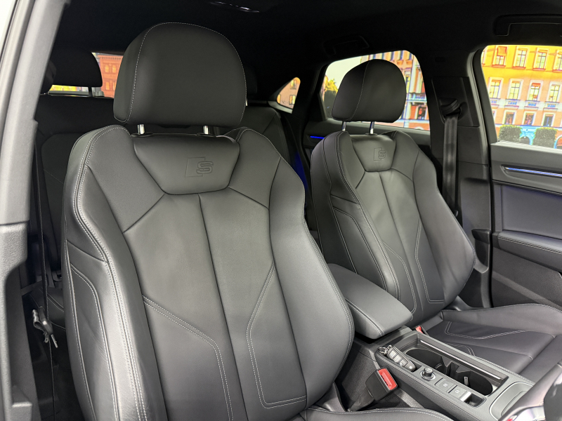 アウディ Q3 スポーツバック ダイナミック エディション 中古車