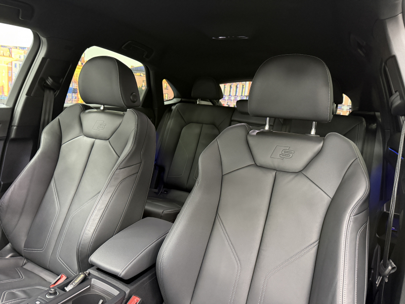 アウディ Q3 スポーツバック ダイナミック エディション 中古車