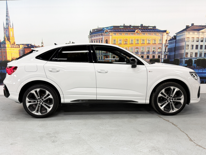 アウディ Q3 スポーツバック ダイナミック エディション 中古車