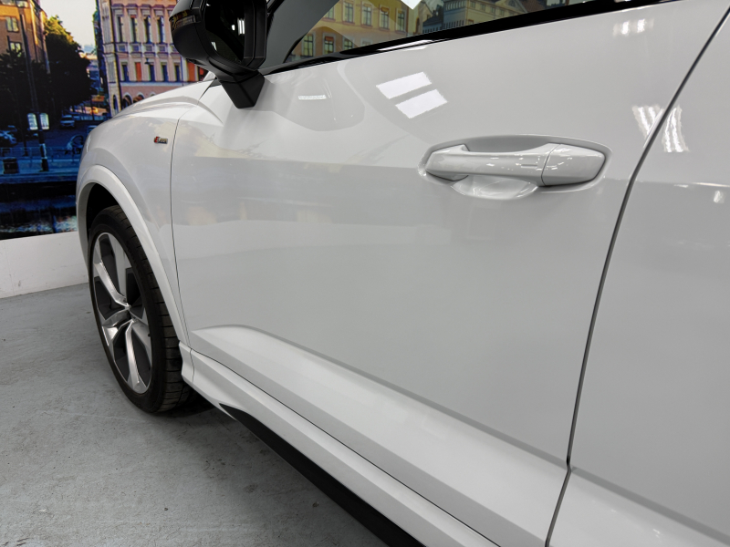 アウディ Q3 スポーツバック ダイナミック エディション 中古車