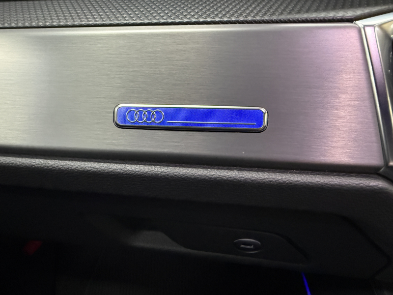 アウディ Q3 スポーツバック ダイナミック エディション 中古車