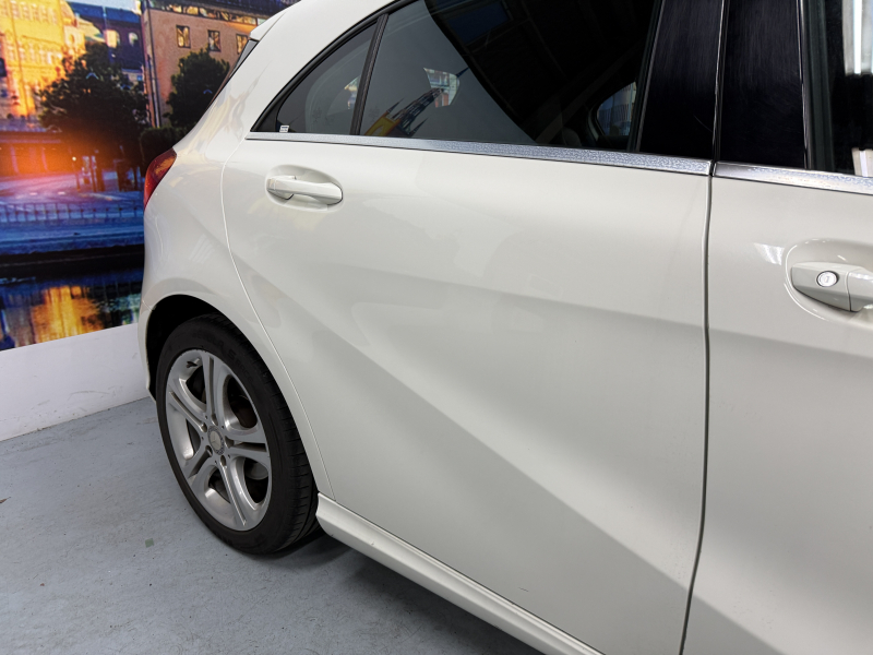 メルセデスベンツ Aクラス A180 中古車