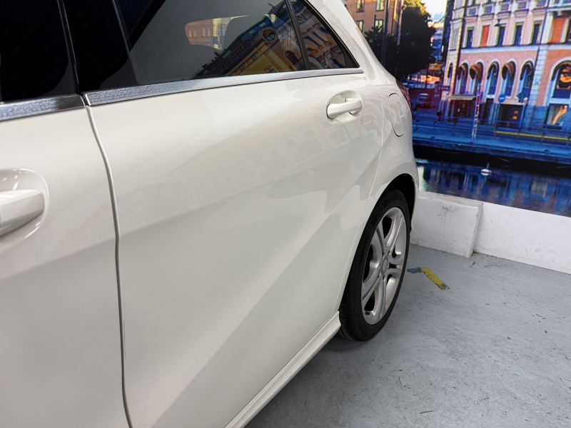 メルセデスベンツ Aクラス A180 中古車