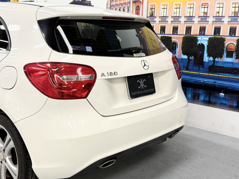 メルセデスベンツ Aクラス A180 中古車