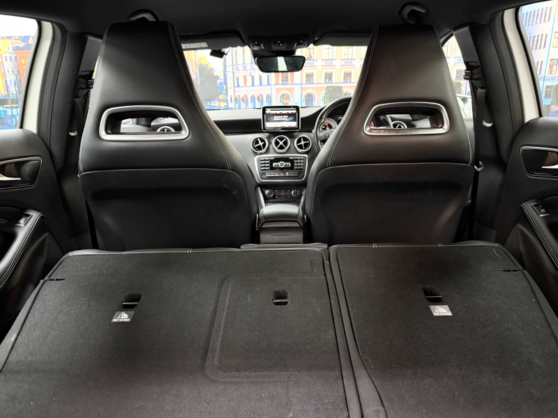 メルセデスベンツ Aクラス A180 中古車