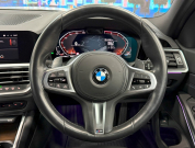 BMW 3シリーズ 320iツーリングMスポーツ　全周囲カメラ/純正18AW/LED/ACC/カープレイ 中古車