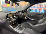 BMW 3シリーズ 320iツーリングMスポーツ　全周囲カメラ/純正18AW/LED/ACC/カープレイ 中古車