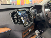 ボルボ XC90 T6 AWD インスクリプション 4WD 運転支援/SR/黒革/ACC/HUD/エアサス/禁煙車 中古車