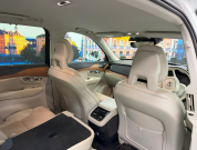 ボルボ XC90 D5 AWD インスクリプション 4WD　ハーマン/運転支援/白革/ACC/HUD/後期/禁煙 中古車