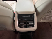 ボルボ XC90 D5 AWD インスクリプション 4WD　ハーマン/運転支援/白革/ACC/HUD/後期/禁煙 中古車