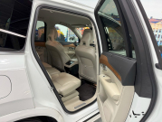 ボルボ XC90 D5 AWD インスクリプション 4WD　ハーマン/運転支援/白革/ACC/HUD/後期/禁煙 中古車