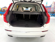 ボルボ XC90 D5 AWD インスクリプション 4WD　ハーマン/運転支援/白革/ACC/HUD/後期/禁煙 中古車