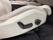 ボルボ XC90 D5 AWD インスクリプション 4WD　ハーマン/運転支援/白革/ACC/HUD/後期/禁煙 中古車