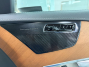 ボルボ XC90 D5 AWD インスクリプション 4WD　ハーマン/運転支援/白革/ACC/HUD/後期/禁煙 中古車