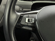 フォルクスワーゲン ゴルフトゥーラン TSIコンフォートライン　LED/ACC/純正ナビ/ETC/バックカメラ/クルコン/ワンオーナー 中古車