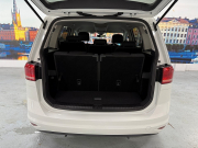 フォルクスワーゲン ゴルフトゥーラン TSIコンフォートライン　LED/ACC/純正ナビ/ETC/バックカメラ/クルコン/ワンオーナー 中古車