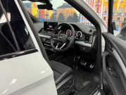 アウディ Q5 スポーツバック40TDIクワトロSライン 4WD　1オーナー/ブラックPKG/オプション19AW/ACC/レーンアシスト 中古車