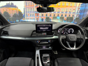 アウディ Q5 スポーツバック40TDIクワトロSライン 4WD　1オーナー/ブラックPKG/オプション19AW/ACC/レーンアシスト 中古車