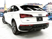 アウディ Q5 スポーツバック40TDIクワトロSライン 4WD　1オーナー/ブラックPKG/オプション19AW/ACC/レーンアシスト 中古車