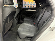 アウディ Q5 スポーツバック40TDIクワトロSライン 4WD　1オーナー/ブラックPKG/オプション19AW/ACC/レーンアシスト 中古車