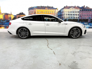 アウディ A5 スポーツバック ブラックスタイルプラス 限定車/ワンオーナー/マトリクスLED/ETC 純正AW/ワイヤレスチャージング 中古車