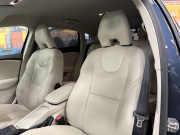 ボルボ V40 D4インスクリプション ディーゼルターボ 中古車