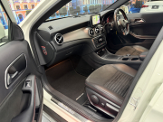 メルセデスベンツ GLA GLA250 4ﾏﾁｯｸ　4WD AMGライン/4WD/禁煙/レーダーセーフティ/シートヒーター/ドラレコ/ナビ/Bカメラ/パワーシート 中古車